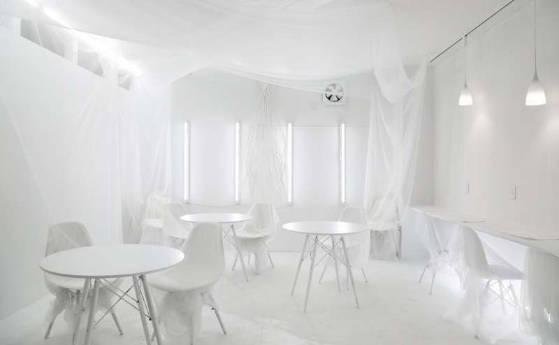 横浜 見渡す限り真っ白な異空間 撮影スタジオ パーティースペース White Out キッチンレンタルも可