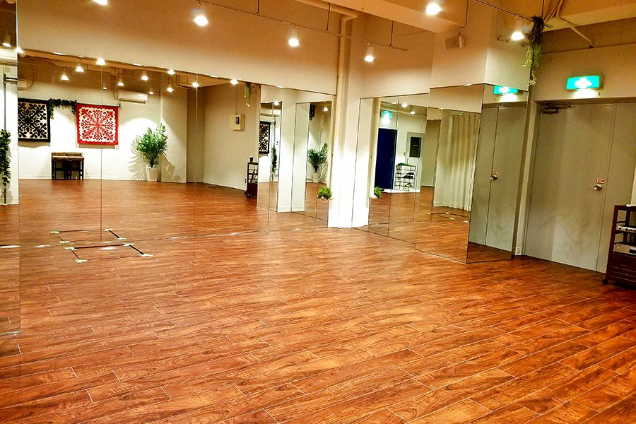 【レンタルスタジオALOALO】台東区 仲御徒町駅から徒歩30秒のアクセスのいいレンタルスペース