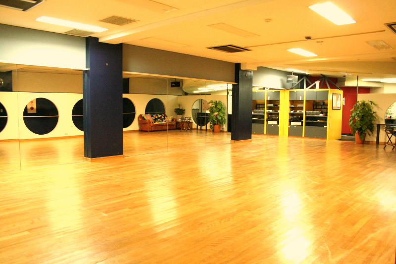 【レンタルスタジオ KeikoBa P】世田谷区のダンス・ヨガ・演劇・フィットネス等々様々な用途に使えるレンタルスペース