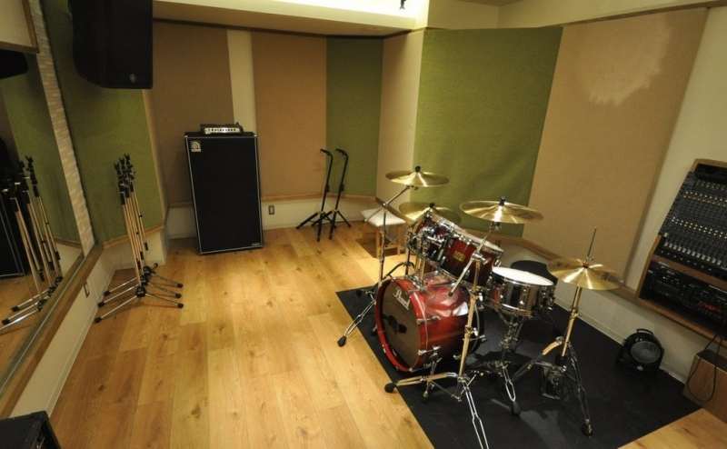 全て防音・個室/音響スピーカーのあるスタジオです。スタジオ一例です。