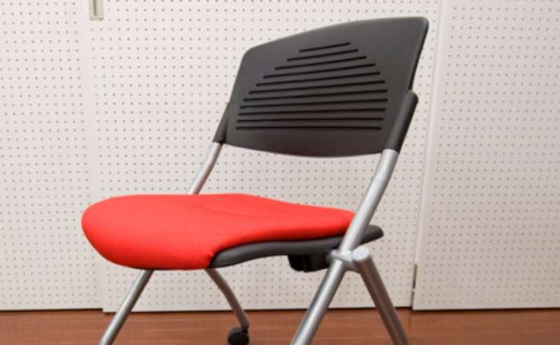 こちらの椅子は10脚ございます。教室やレッスン、ワークショップにもご利用いただけます
