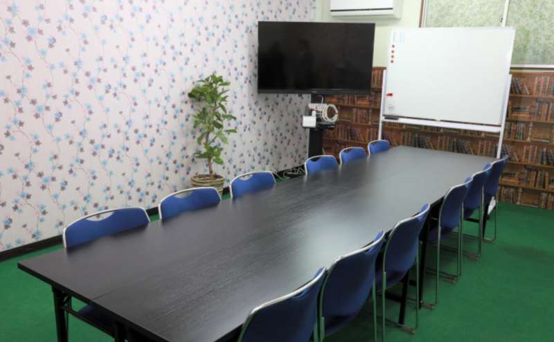 プレゼンテーションや商談にもご利用いただける完全個室です